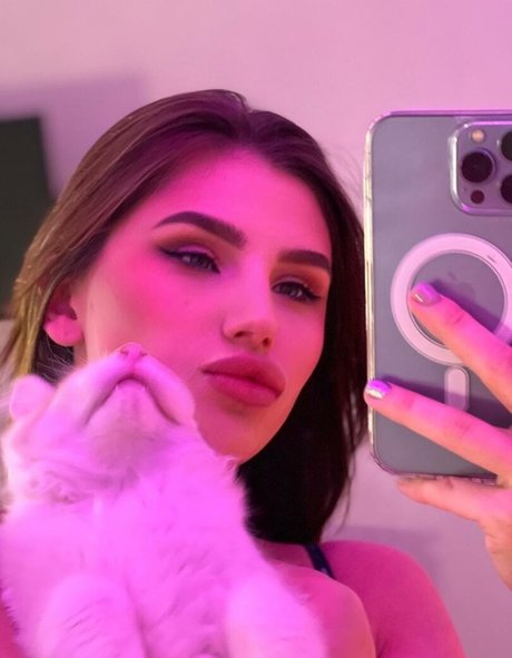 AnyAwareness5279 model perfect photo