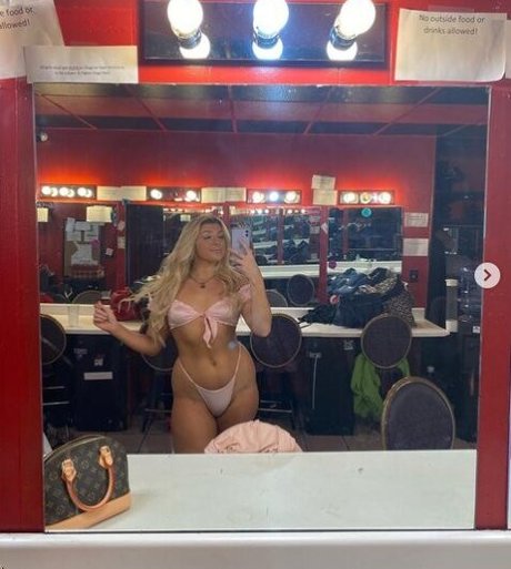 Hollywood Dancer pornstar pretty photos