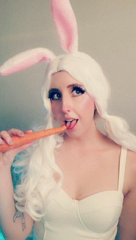 Moon IRL pornstar naked images