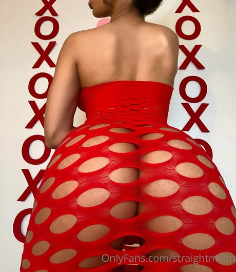 Straightmilfin nudes actress photos