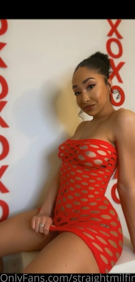 Straightmilfin pornographic star pic