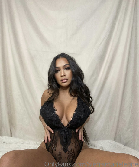 SierraMarieLeone star high quality picture