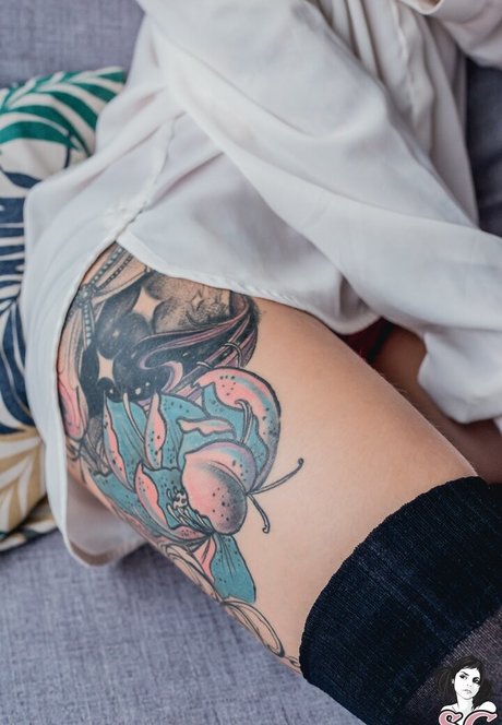 Elisarose sex model gallery