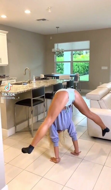 Casiddy Thompson nice actress image