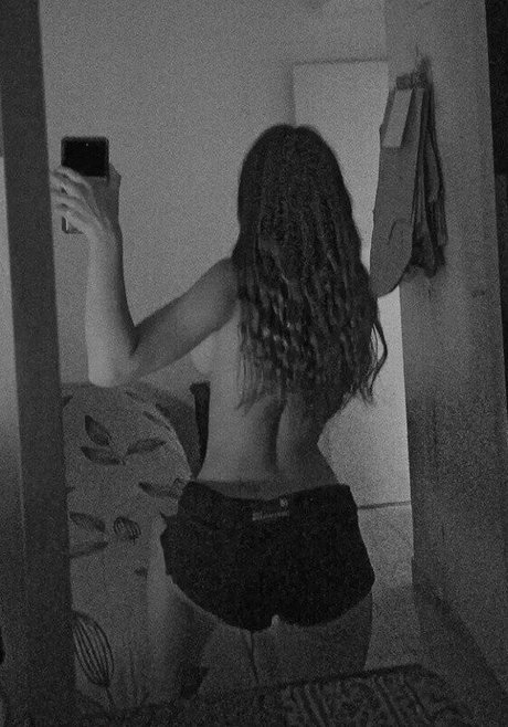 Flor Laneve star archive