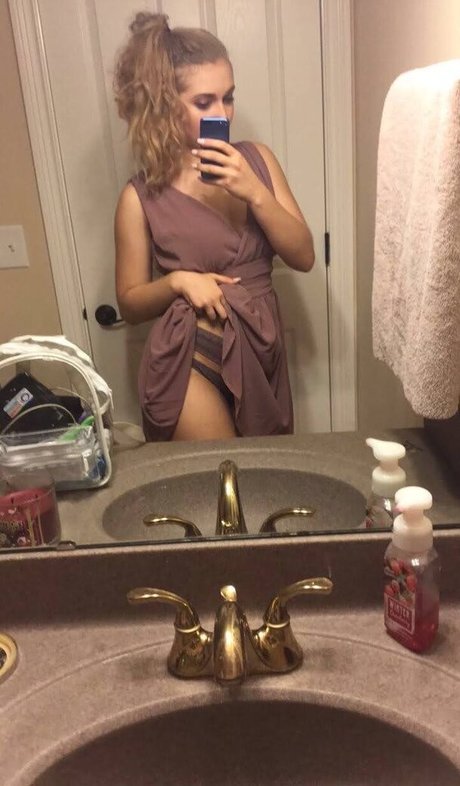 TaylorShines pornstar erotic archive