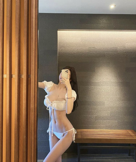 BJ Saera pornographic actress pic