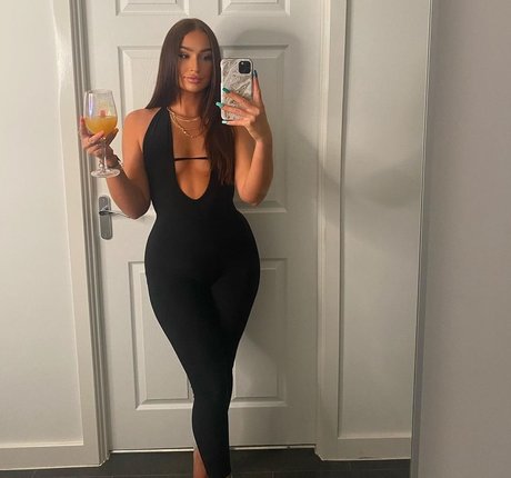 Chlo marsh naked pornstar pic