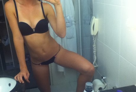 Olivia Rogowska beautiful star pics