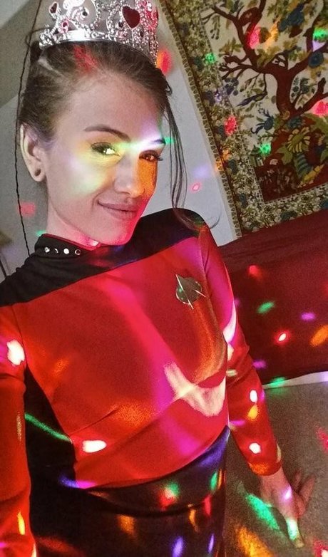 MoxyRocket nudes star img