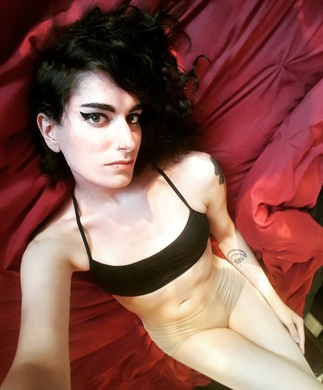 Tacticool Girlfriend pornstar hd picture