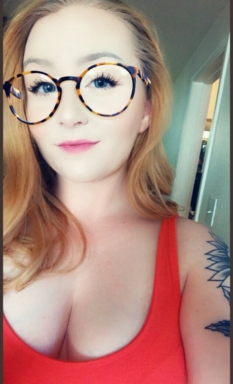 AshlieEstle top model pics