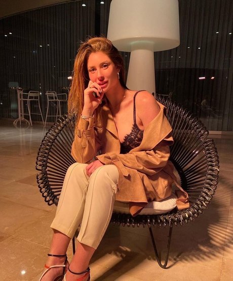 Mia Bar xxx pornstar pic