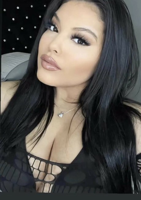 Nattbabe model xxx photo