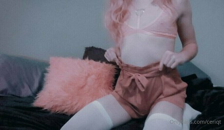 ceriqt pornstar erotic pics