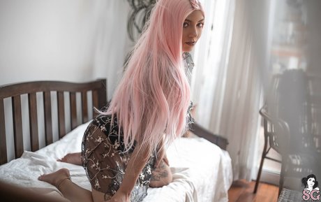 Izzycky adult actress photo