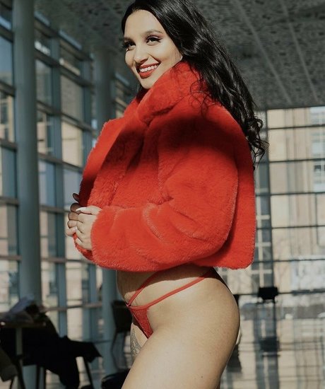 Wins arifax perfect actress picture