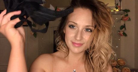 JJ ASMR pornstar perfect images