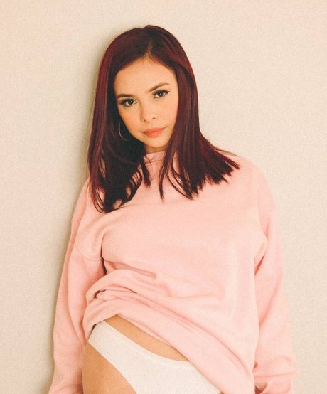 CuteEvaa18 xxx pornstar galleries