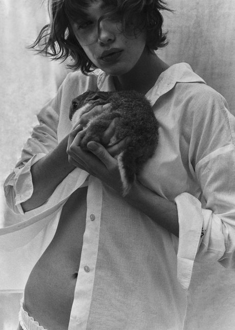 Mathilde Warnier free model img