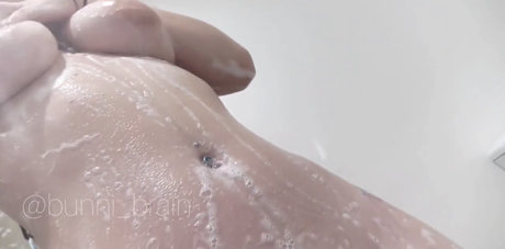 bunni brain model exclusive picture