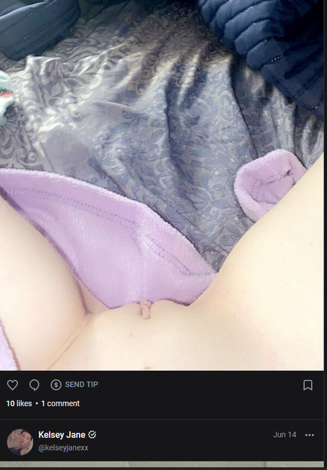 KelseyJaneXX model art photo