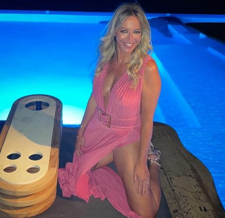 Elenamici nude actress archive