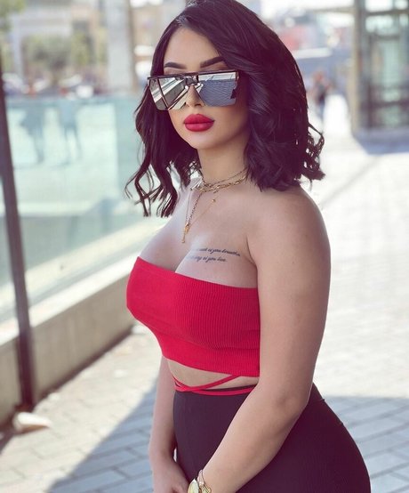 Wejdan Benarous pretty actress picture