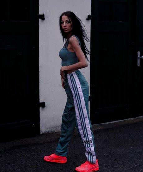 marlinskaa hot actress galleries