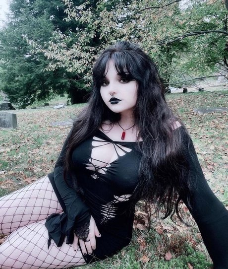 Crucifixkittie model sexy pic