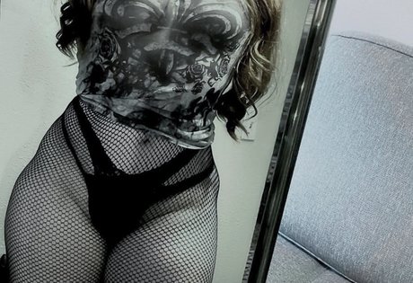 Crucifixkittie perfect actress img