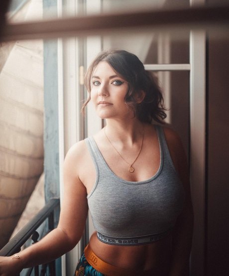 Eleonore Costes hot pornstar pictures