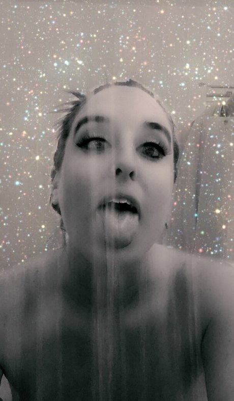 Twins Clever Clover xxx pornstar pic