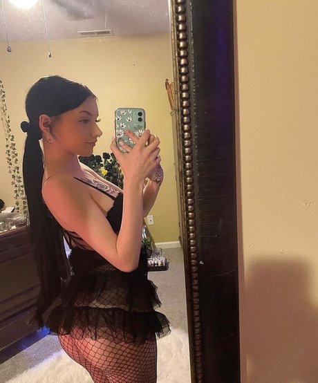 pixzn model nude photos