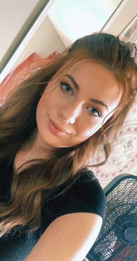 Pumasbutthole model pornographic pic