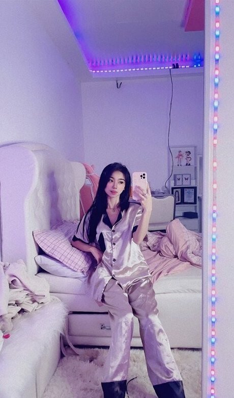 Akari hot actress photos