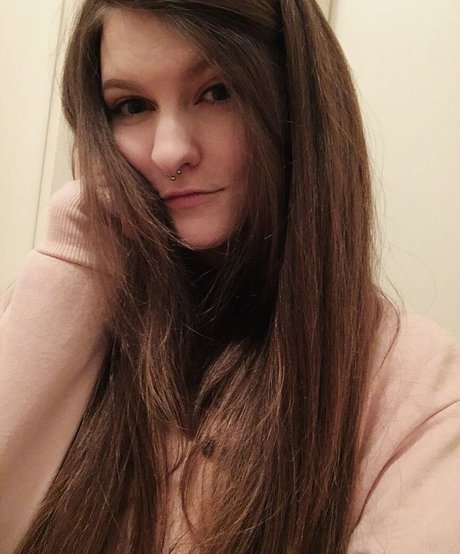 Lumenti nudes actress gallery