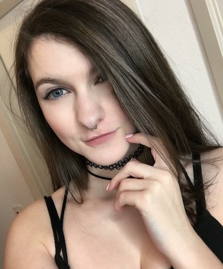 Lumenti exclusive actress images