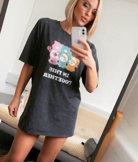 Stephanie Waring perfect star pics