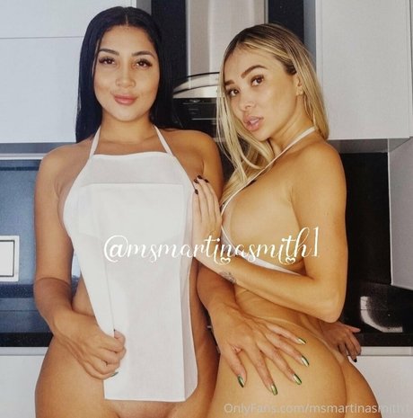 monygr14 adult actress photos