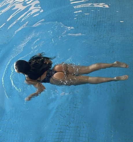 Akirayass star hot galleries