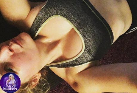 Sintica model pretty images