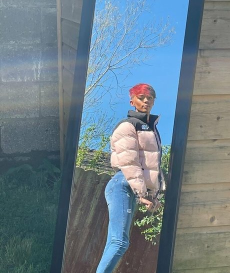 dolladills sex model photos