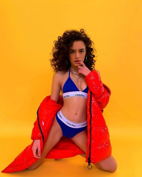 Liraz Nomdar hot model picture