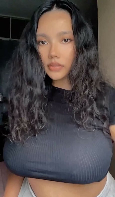 shxniew exclusive pornstar images