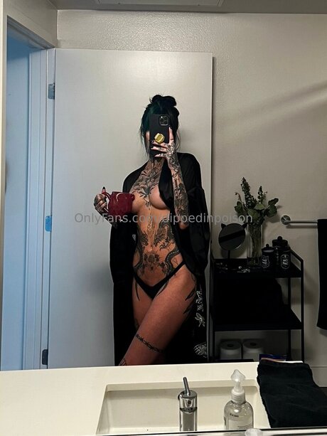 Dippedinpoison pretty pornstar pic