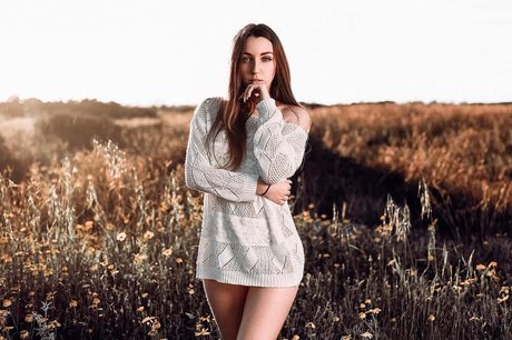 Liza Alt hd actress image