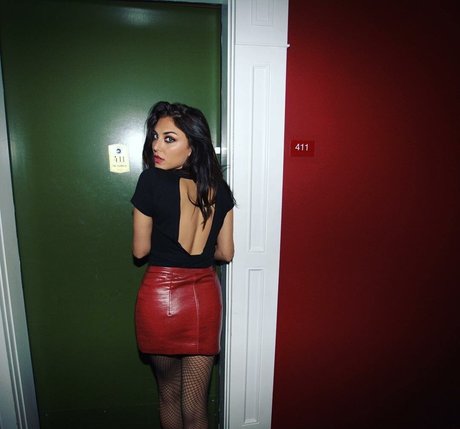 Cassie Scerbo pornstar pictures