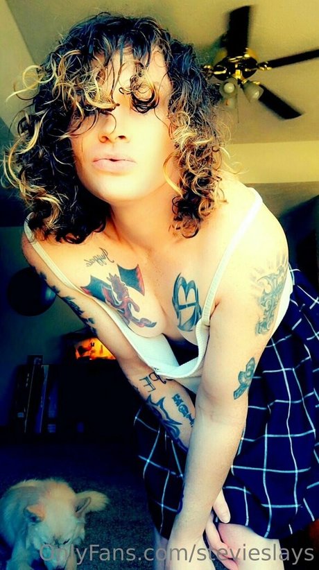 stevieslays model erotic galleries