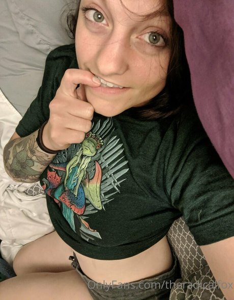 theradicalfox naked pornstar img